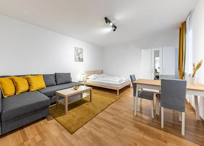 Calm & Easy By Jr City Apartments