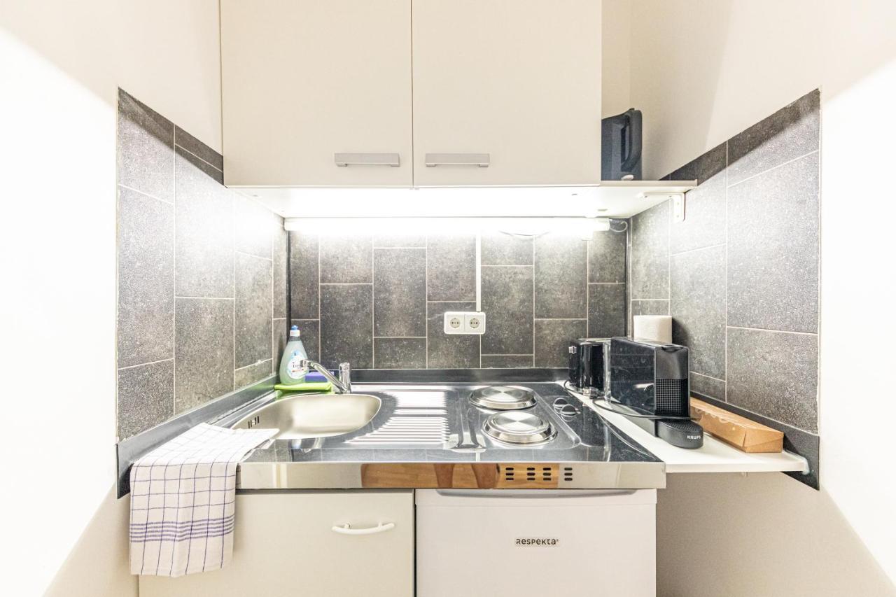 Calm & Easy By Jr * Wien