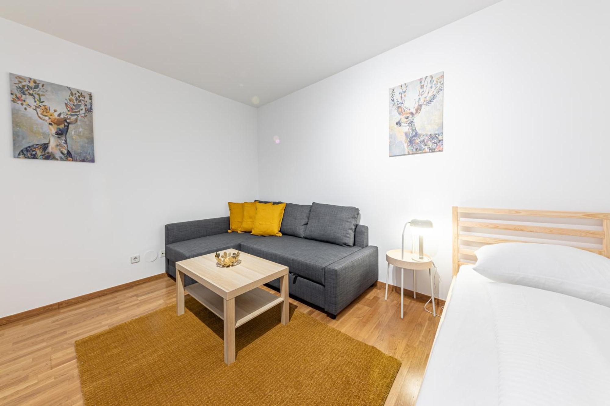 Apartment Calm & Easy By Jr *