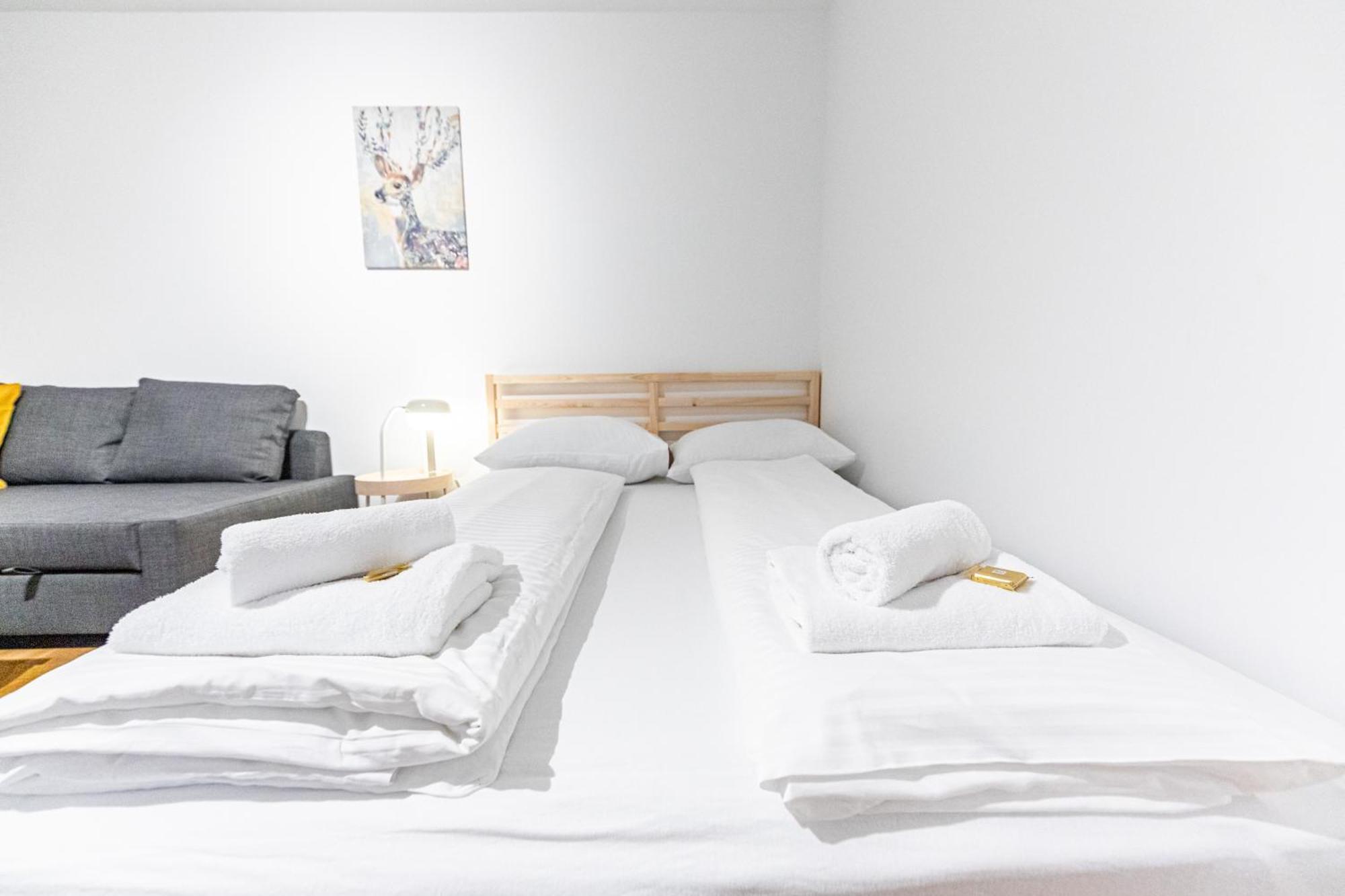 Apartment Calm & Easy By Jr *
